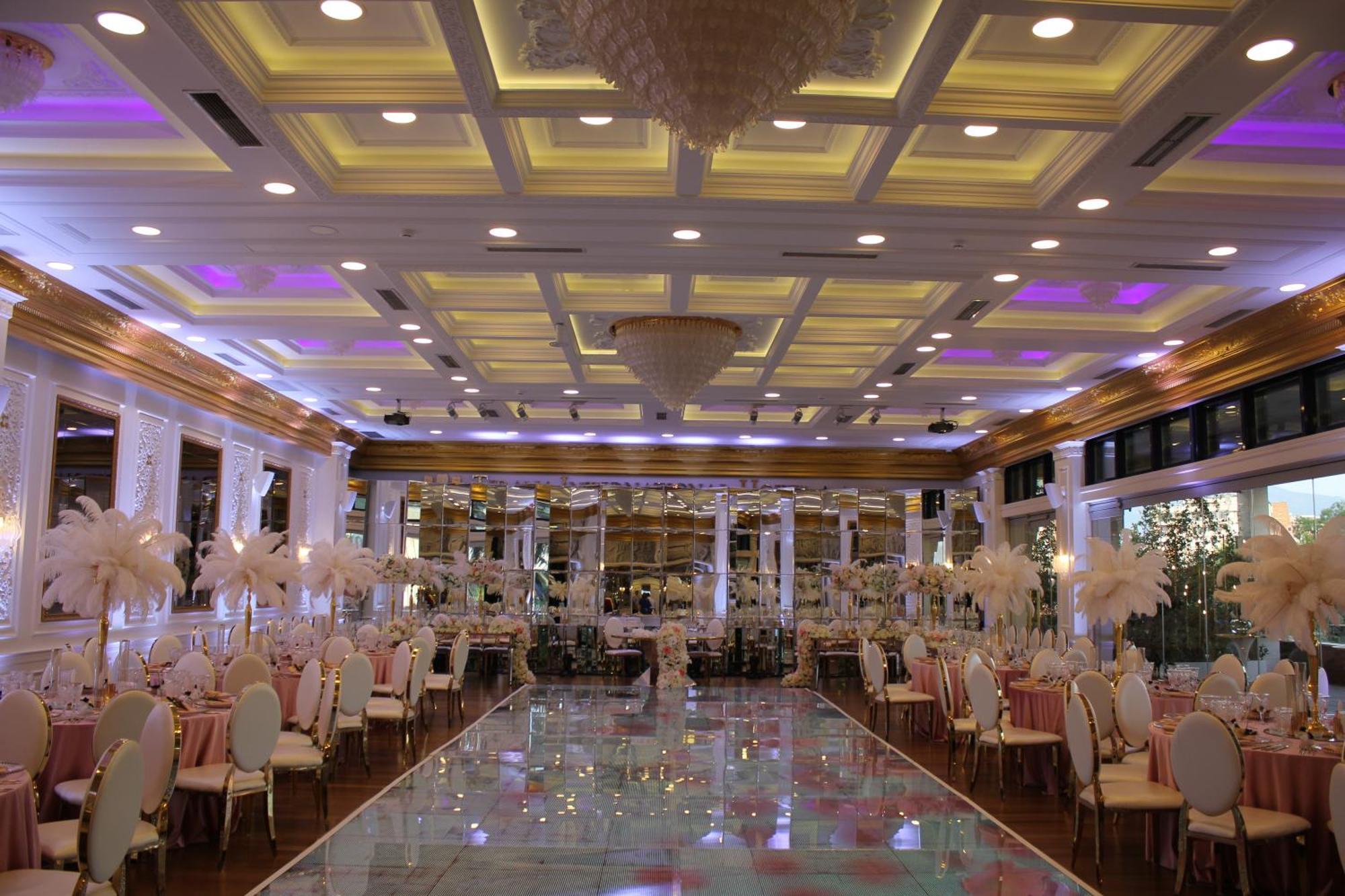 Tirana International Hotel&Conference Center Esterno foto