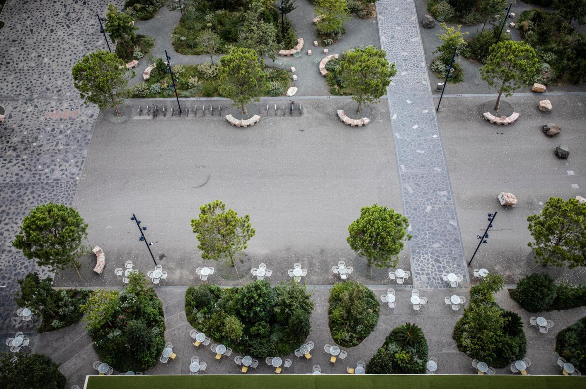 Tirana International Hotel&Conference Center Esterno foto