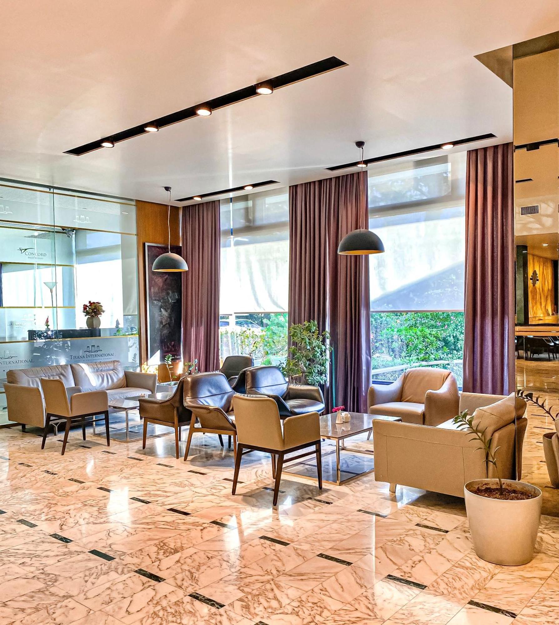 Tirana International Hotel&Conference Center Esterno foto