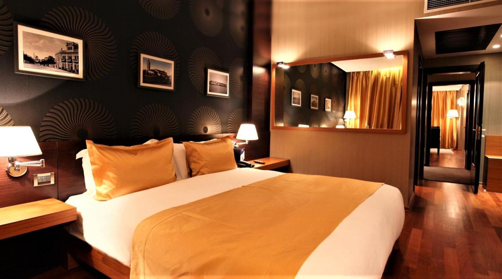 Tirana International Hotel&Conference Center Esterno foto