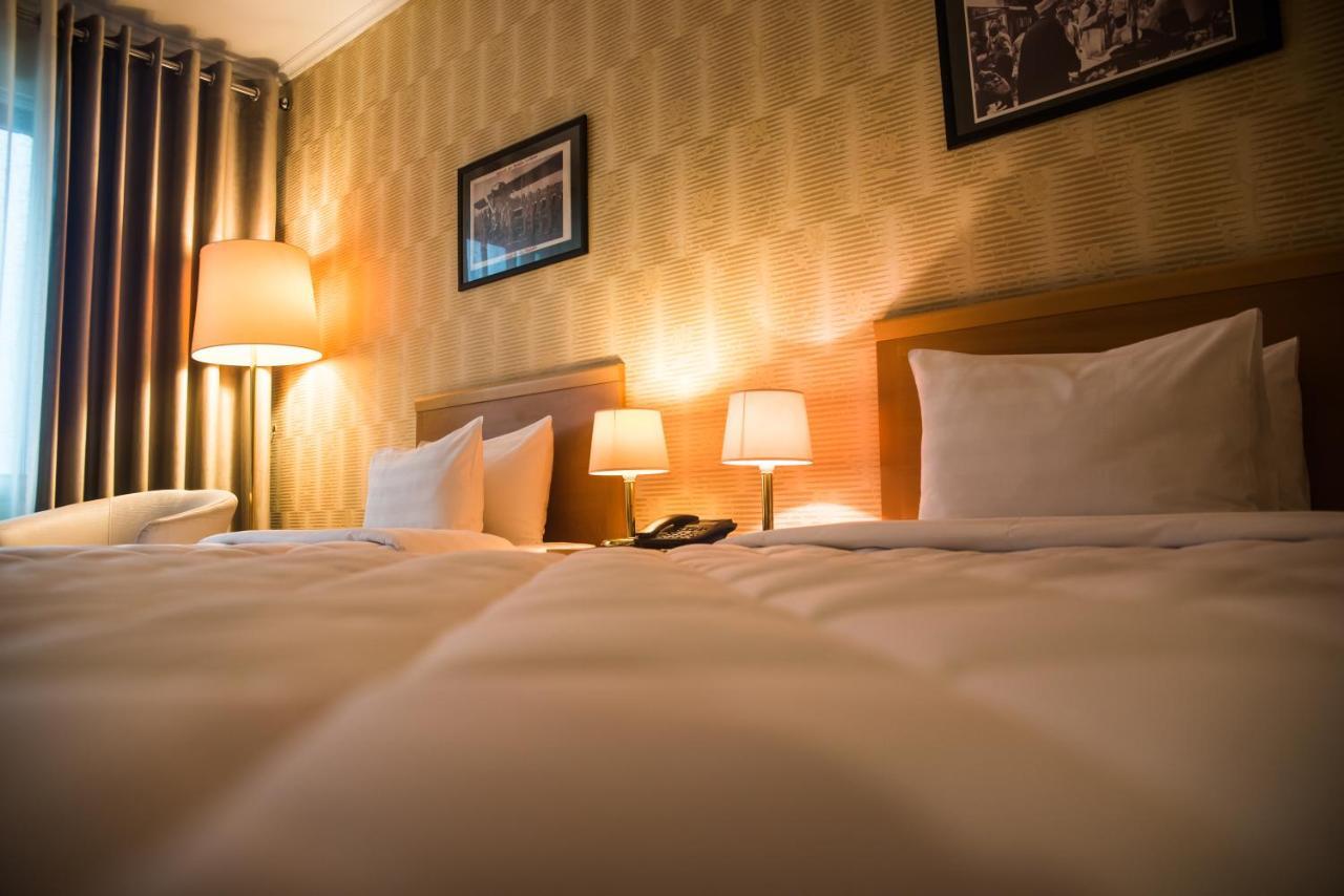 Tirana International Hotel&Conference Center Esterno foto
